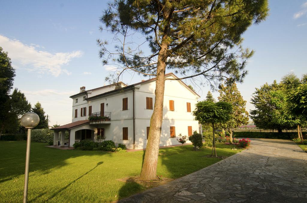 イェージ La Coccinella Bed & Breakfast エクステリア 写真