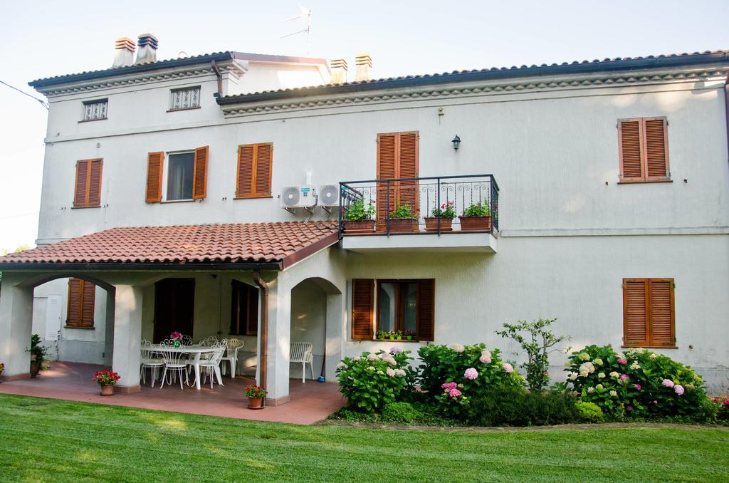 イェージ La Coccinella Bed & Breakfast エクステリア 写真