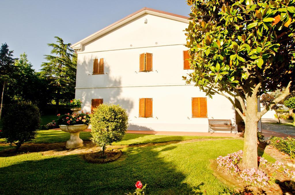 イェージ La Coccinella Bed & Breakfast エクステリア 写真